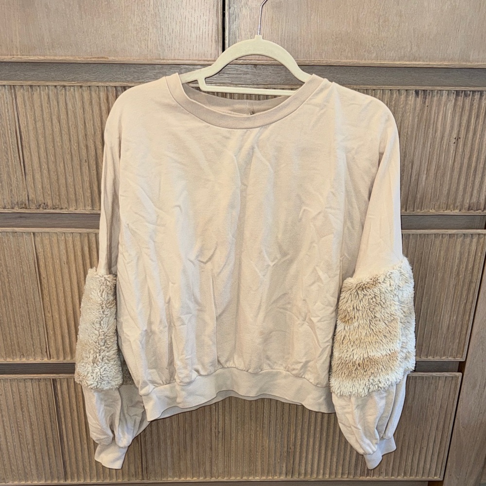 Young Fabulous & Broke Cream Sweatshirt with Fuzzy Sleeves